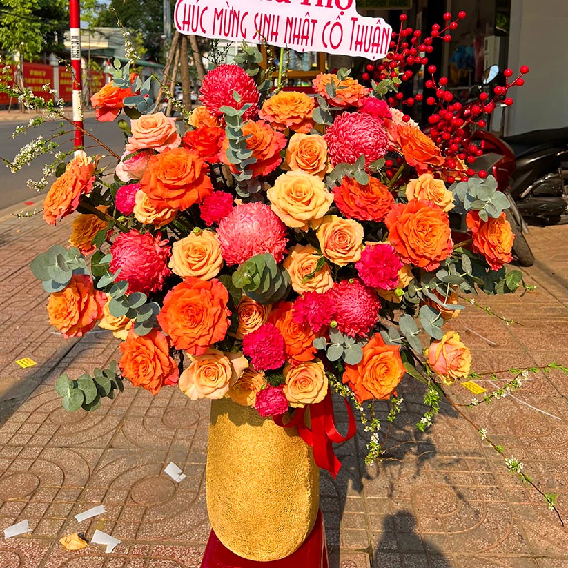 Bình hoa chúc mừng sinh nhật cô tại Long Thành, Nhơn Trạch