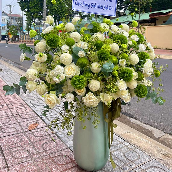 Bình hoa xanh ngát tại Long Thành, Nhơn Trạch