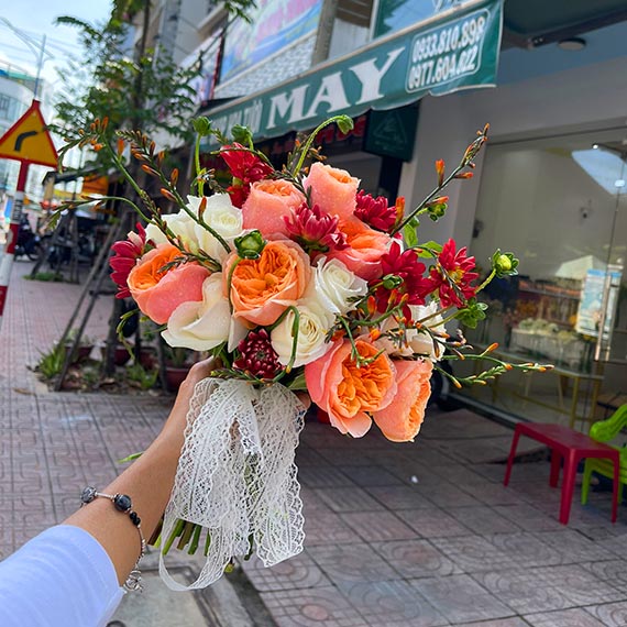 Bó hoa cầm tay tại Long Thành, Nhơn Trạch