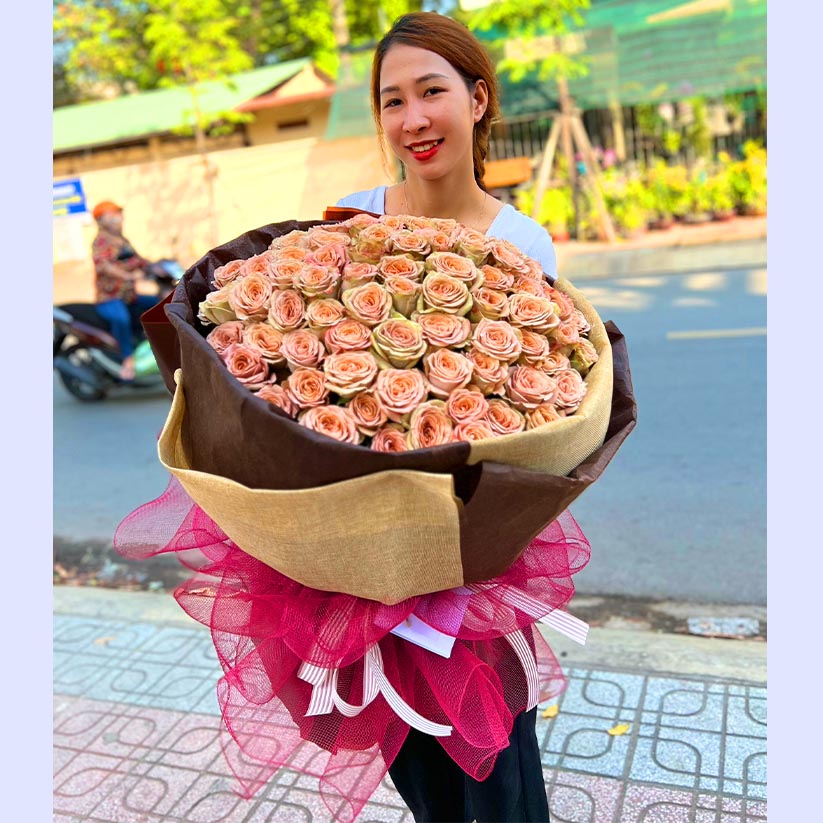 Bó hoa sinh nhật khổng lồ tại Long Thành, Nhơn Trạch