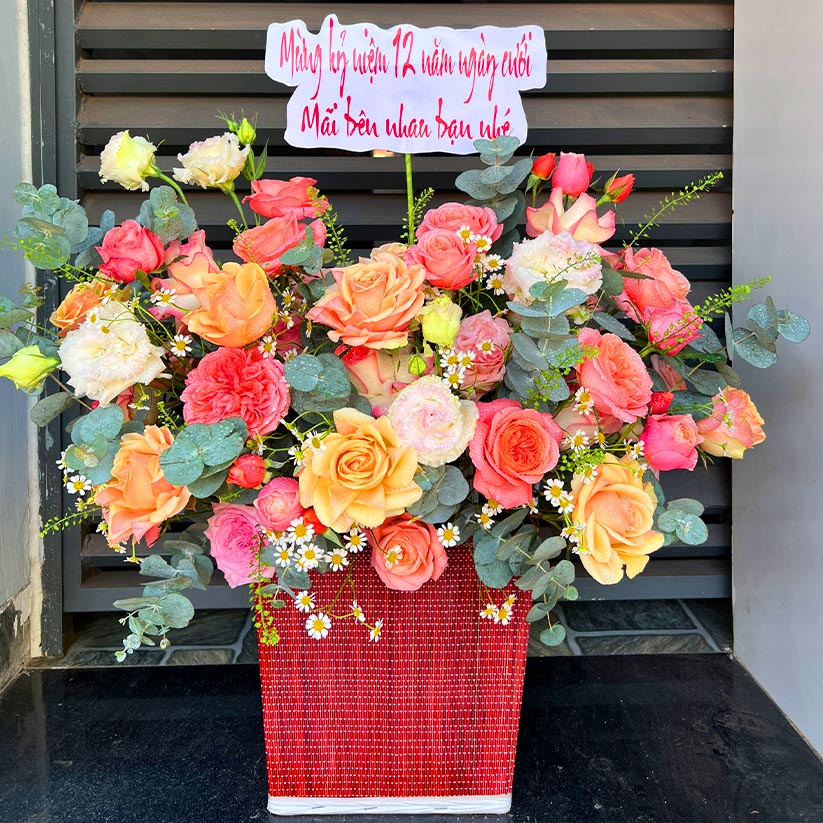 Giỏ hoa kỷ niệm ngày cưới - mãi bên nhau bạn nhé tại Long Thành, Nhơn Trạch