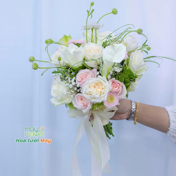 Hoa cưới cầm tay cô dâu tại Long Thành, Nhơn Trạch