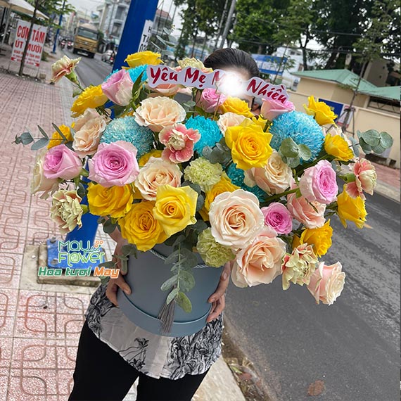 Hộp hoa chúc mừng ngày của mẹ