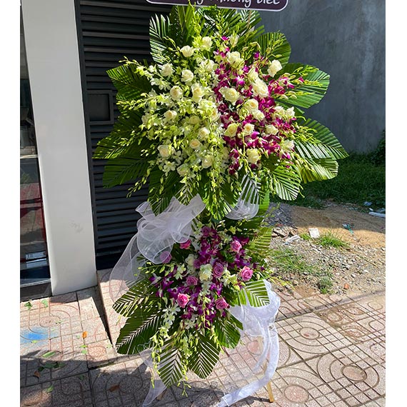 Kệ hoa viếng đám tang tại Long Thành, Nhơn Trạch