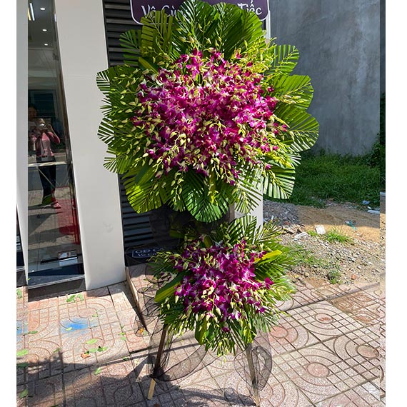 Lẵng hoa lan tím chia buồn tại Long Thành, Nhơn Trạch